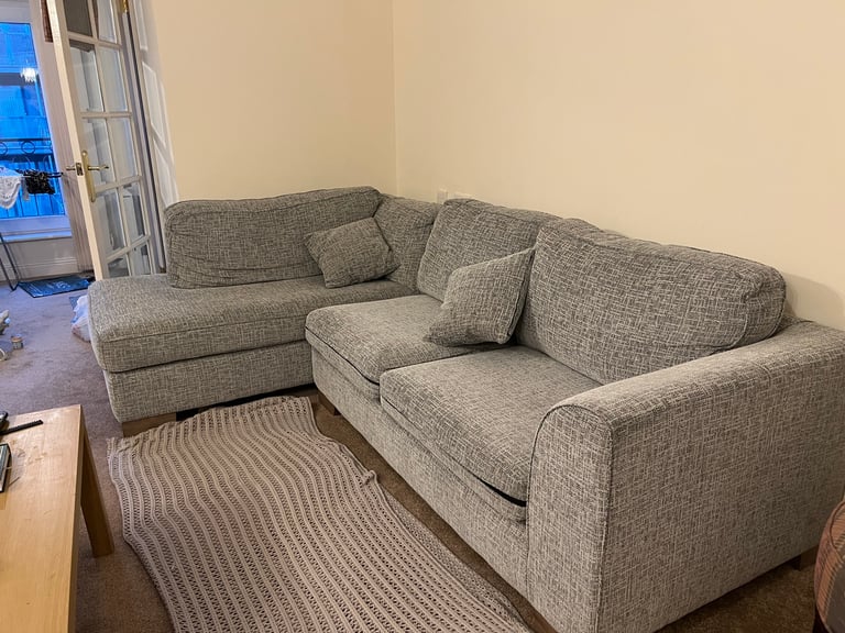 Sofa Used-like new | in Hounslow, London | Gumtree