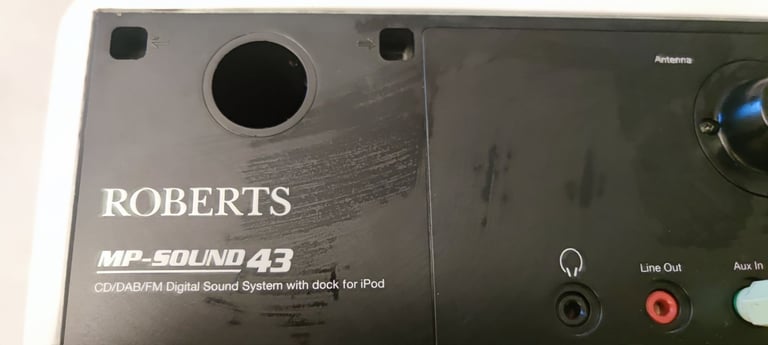 Roberts MP Sound 43 CD/DAB+/FM Black Radio. iPod dock,