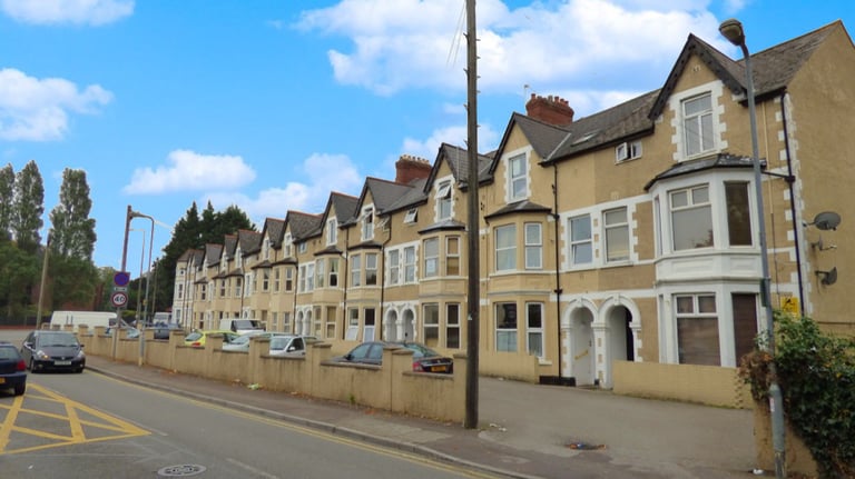 image for 1 bedroom flat in 25 Ely Road, Cardiff, CF5 Book Online - The Rent Guru {79}
