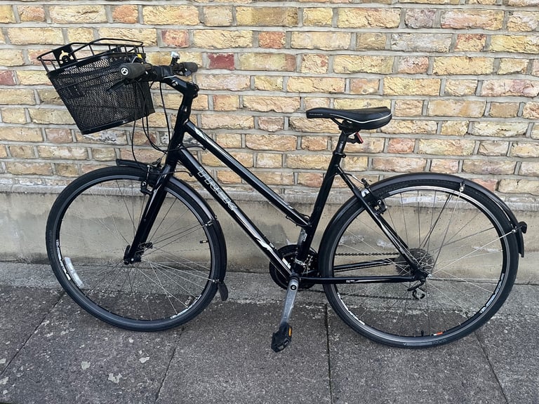 TREK 7.1 FX Step-Through Hybrid Lightweight Ladies bike in Black Chrome colour