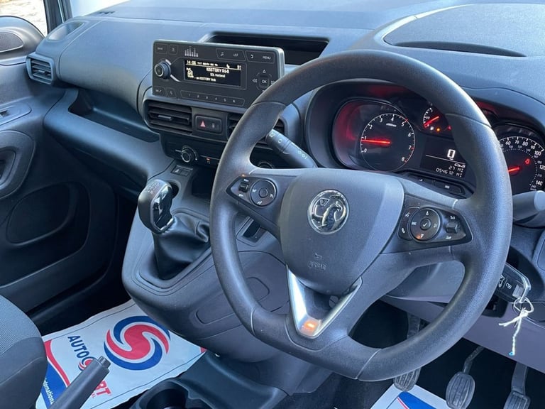 2020 Vauxhall Combo 2300 1.5 Turbo D 100ps H1 Sportive Van PANEL VAN DIESEL Manual