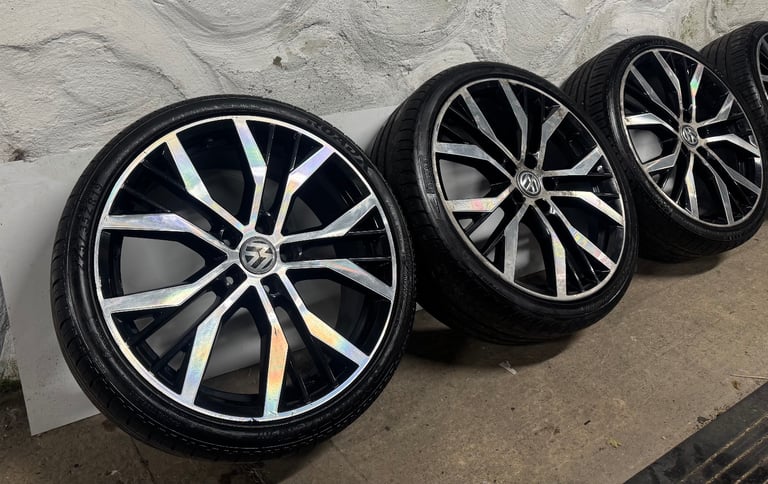 Set of 19inch Volkswagen Golf GTD Alloys & Tyres 5x112