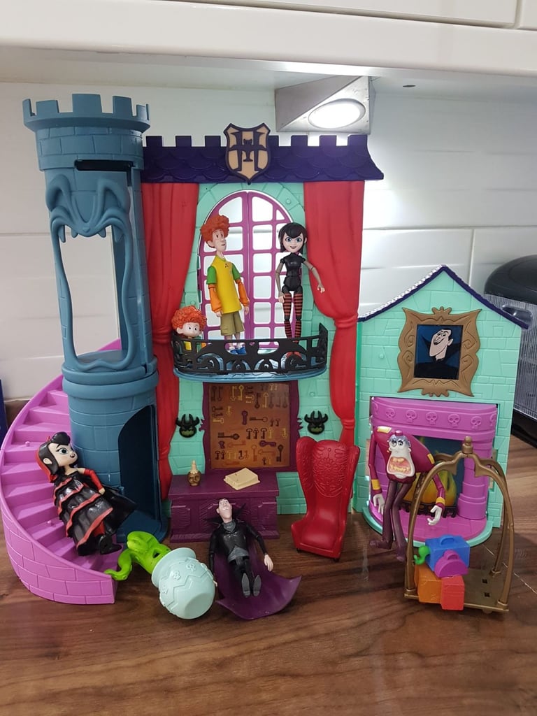 Hotel transylvania  playset 