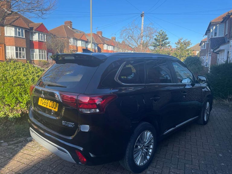 image for Mitsubishi, OUTLANDER, Estate, 2018, Other, 2360 (cc), 5 doors