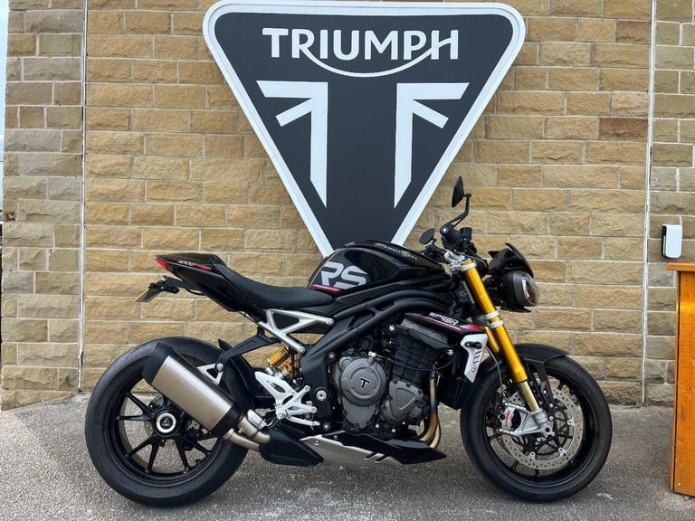 TRIUMPH SPEED TRIPLE 1200 RS 2023