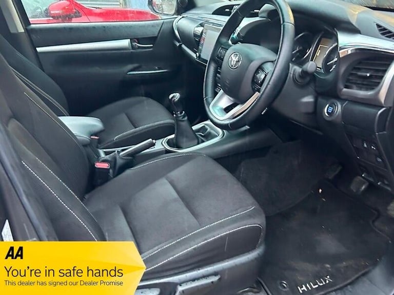 2022 Toyota Hilux Invincible D/Cab Pick Up 2.4 D-4D PICK UP DIESEL Manual