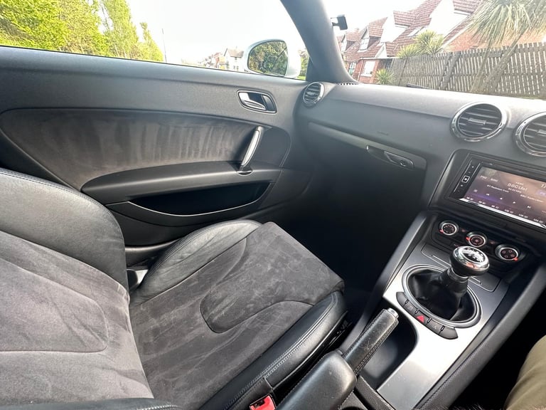2011 Audi TT 2.0 TFSI 210 BHP *** NEW MOT / F.S.H / NEW M.O T 
