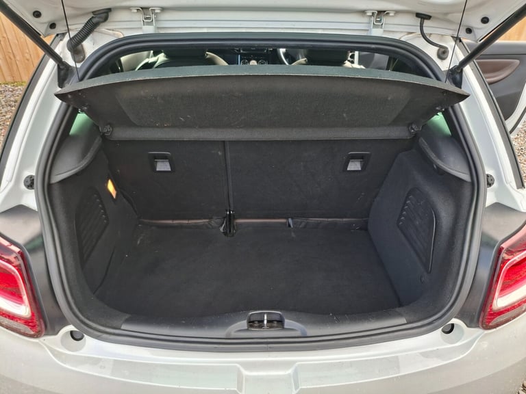 2016 DS Automobiles DS 3 1.6 BlueHDi 120 Ultra Prestige 3dr HATCHBACK Diesel Manual