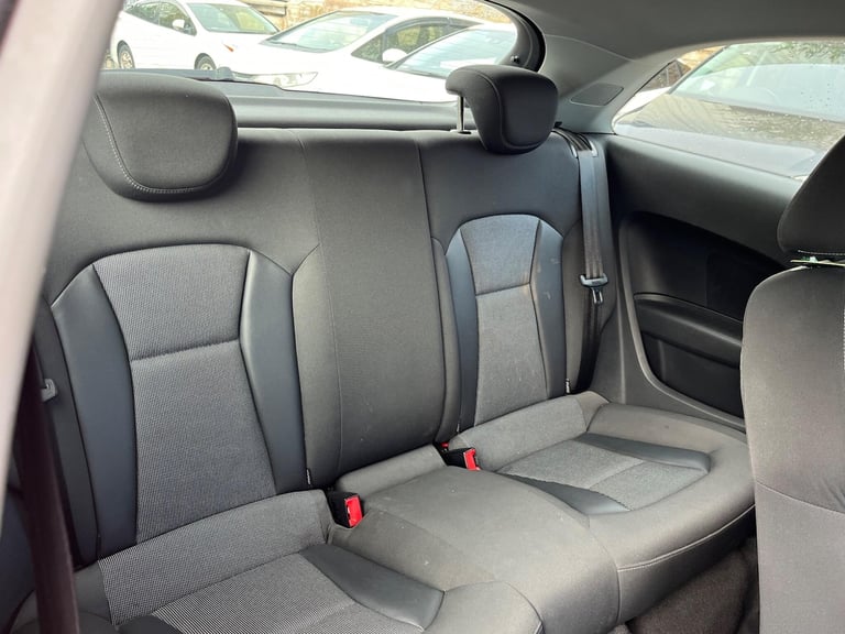 2011 Audi A1 1.6 TDI Sport Euro 5 (s/s) 3dr HATCHBACK Diesel Manual