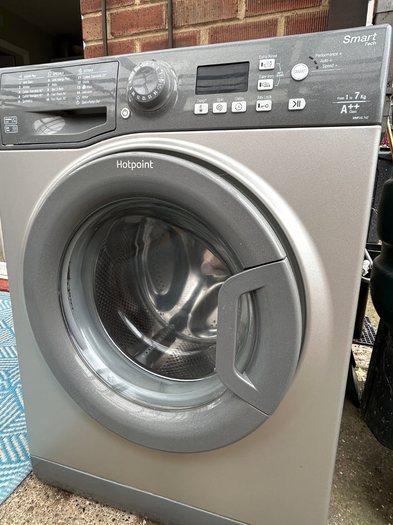 image for Washer 7kg good working order I can deliver for free around Grimsby £100