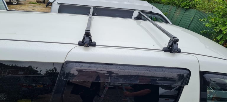 TOYOTA ALPHARD ROOF RACK TO FIT 2002 - 2008 MODEL IN STOCK