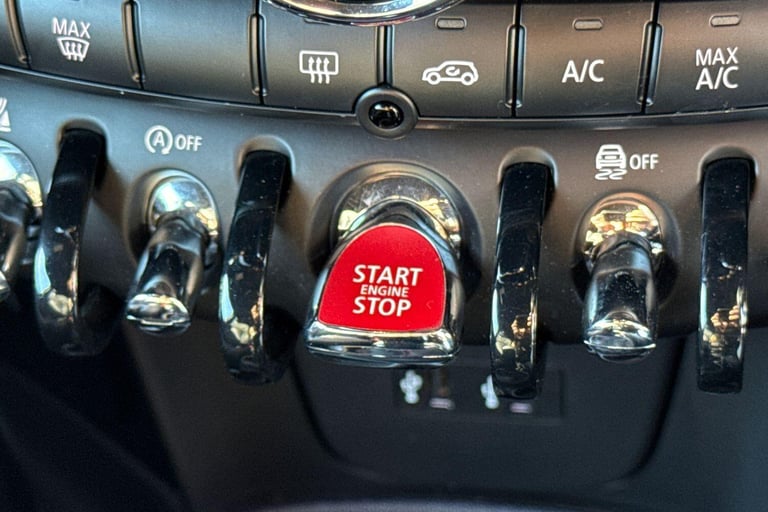 2019 MINI Hatch 2.0 John Cooper Works Hatchback 3dr Petrol Steptronic Euro 6 (s/s) (231 ps) HATCH...