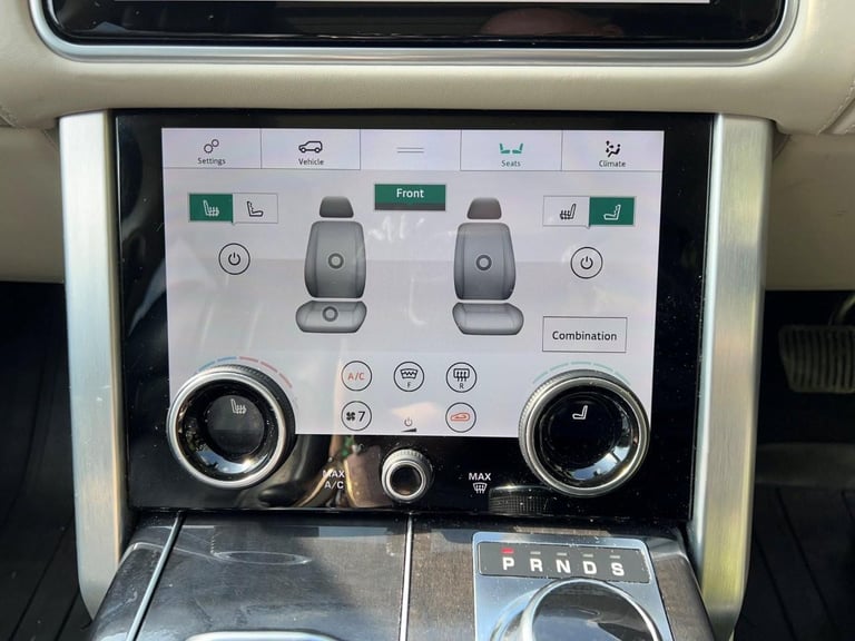 August 2018 Land Rover Range Rover 3.0 SD V6 Autobiography (275) Automatic SUV