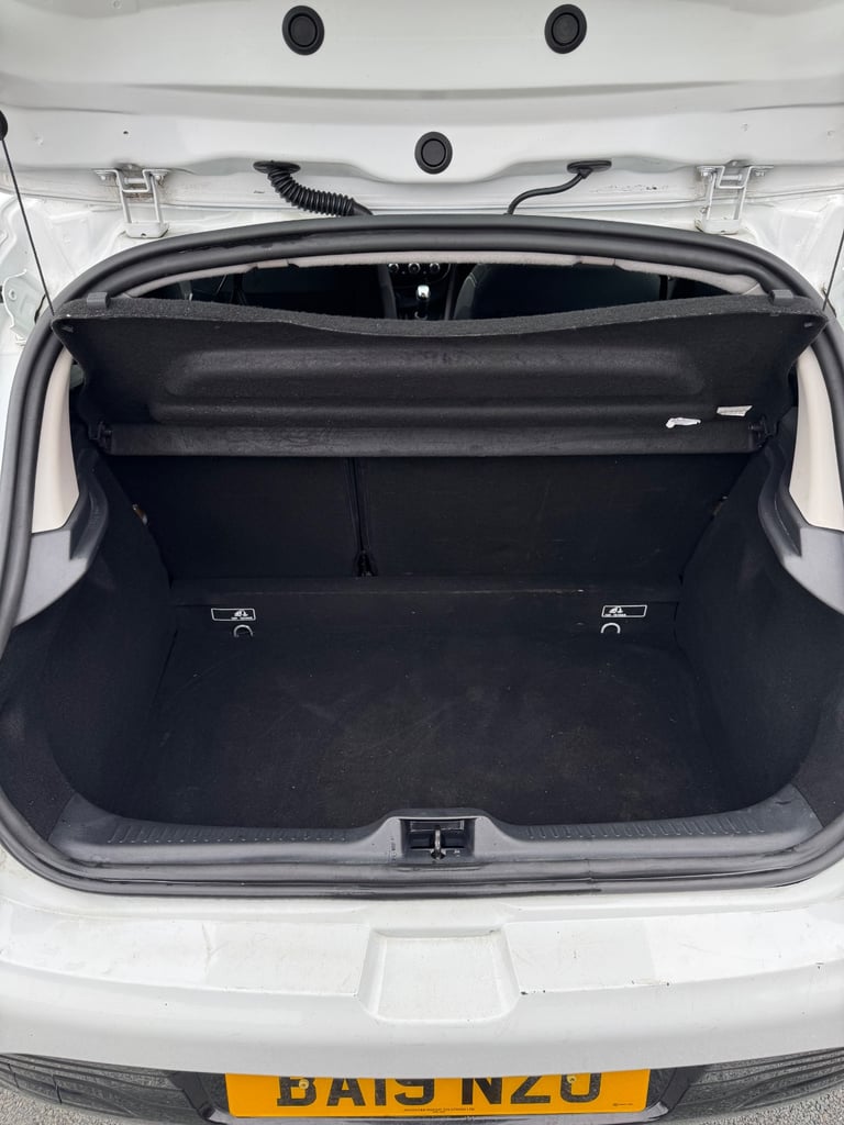 Renault, CLIO, Hatchback, 2019, Manual, 898 (cc), 5 doors