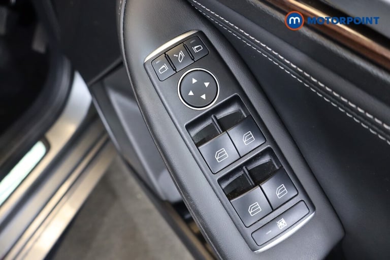 2017 Infiniti Q30 1.5d Premium Tech 5dr HATCHBACK DIESEL Manual