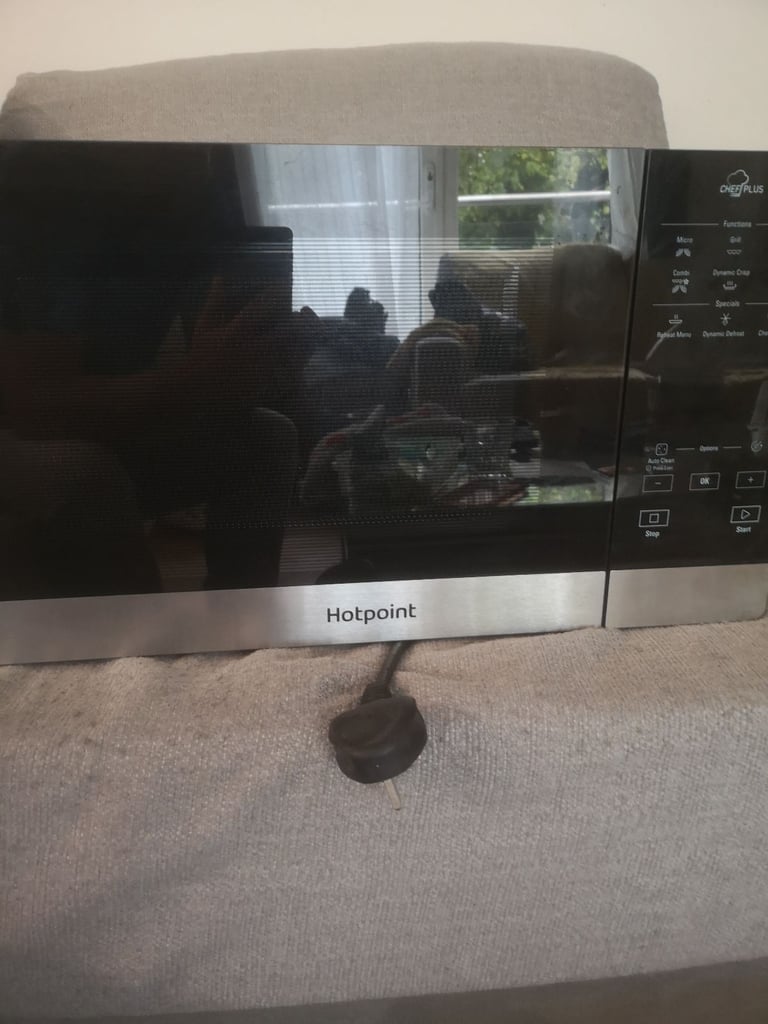 Hotpoint chef plus microwave/grill