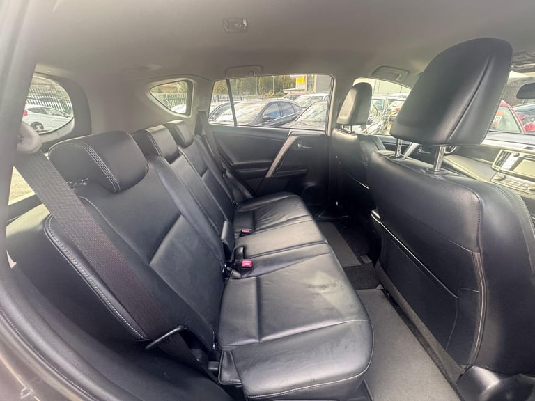 2013 Toyota RAV4 2.2 D-4D Invincible 4WD Euro 5 5dr ESTATE Diesel Manual