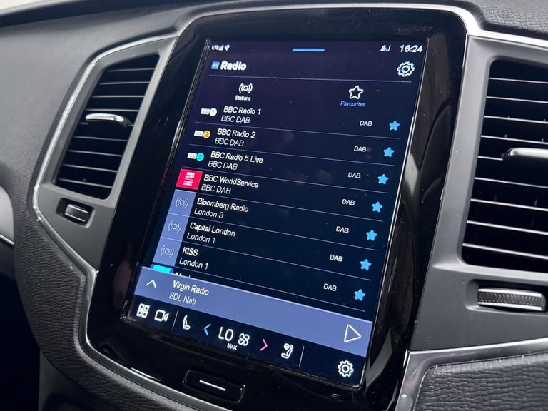 2023 Volvo XC90 Core Bright T8 (455 hp) ESTATE Petrol/Electric Hybrid Automatic