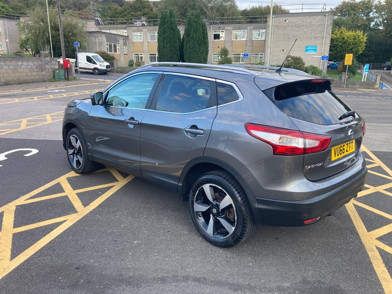 Nissan, QASHQAI, Hatchback, 2016, Manual, 1598 (cc), 5 doors