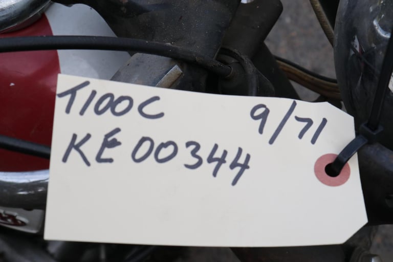 Triumph T100C T 100 C Trophy 1971 Barn Find Restoration Project