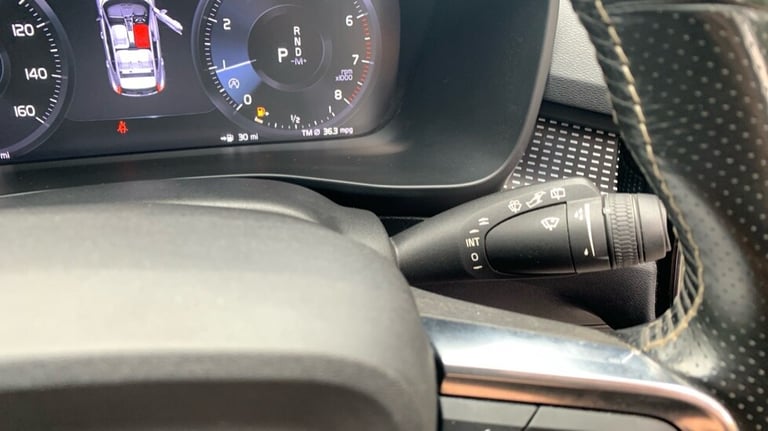 2020 Volvo XC40 R-Design, T3 automatic Estate Petrol Automatic