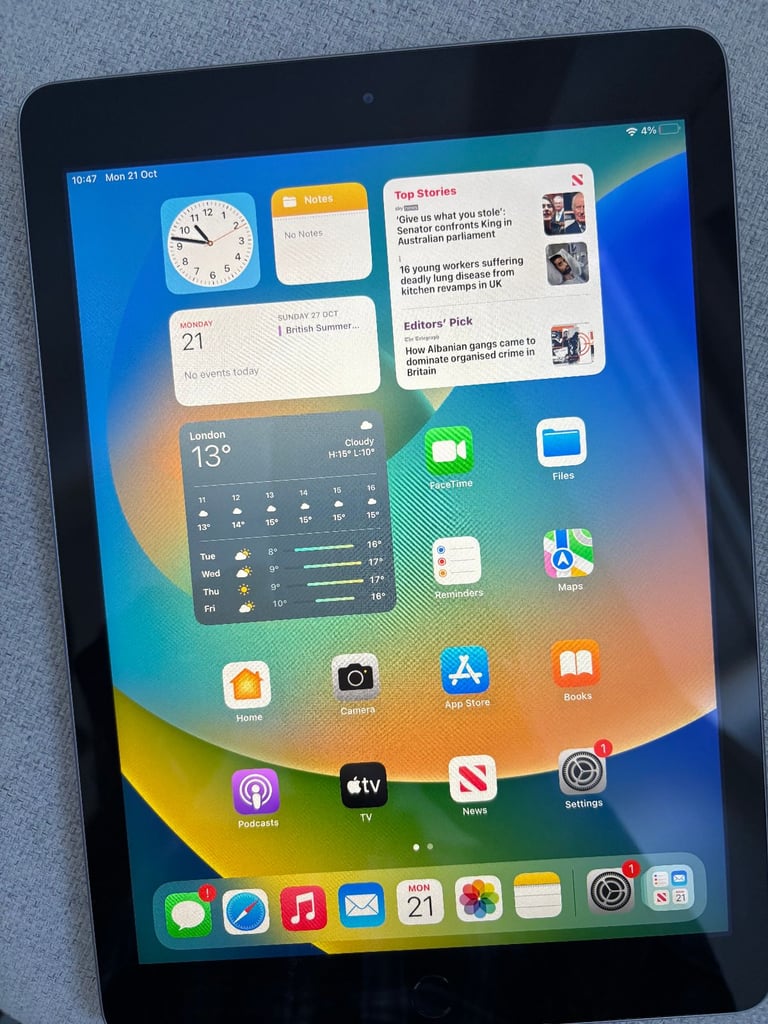 Apple Ipad 5 32GB Ios16 Black Wifi - charger - Very Good Condition - Delivery Available