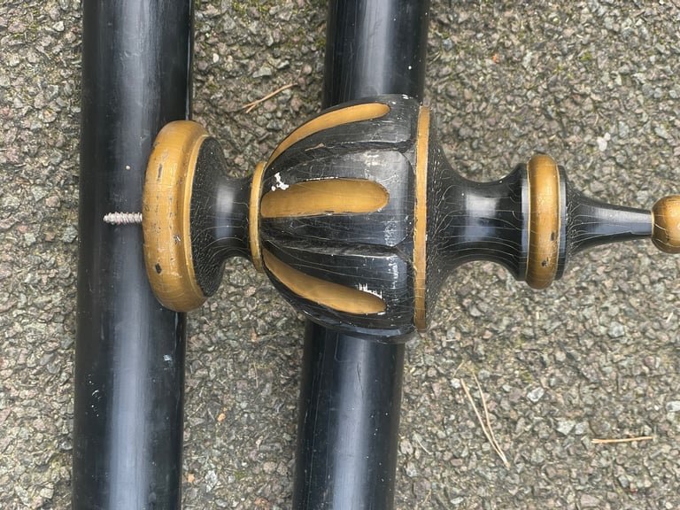 1 Of 2 Country House Victorian  Curtain 50mm Poles And Huge 22cm Long Finials 