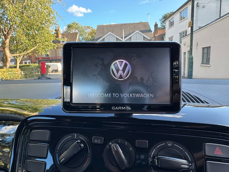2014 Volkswagen up! 1.0 Move Up 3dr HATCHBACK Petrol Manual