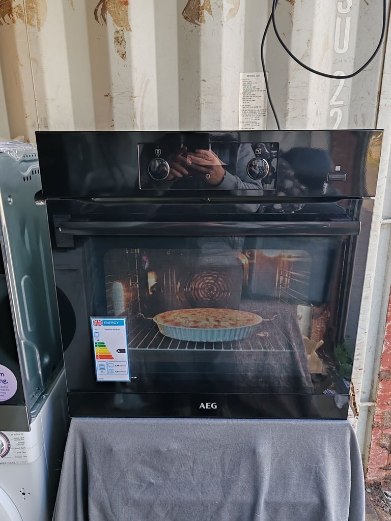 New AEG BES356010B Single Oven Electric Steambake in Black RRP £379