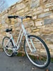 AMAZING GIANT CITY BIKE IN EXCELLENT CONDITION 