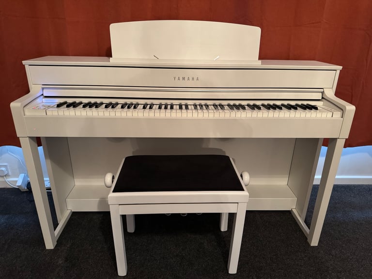 White wood Yamaha Clavinova digital piano 