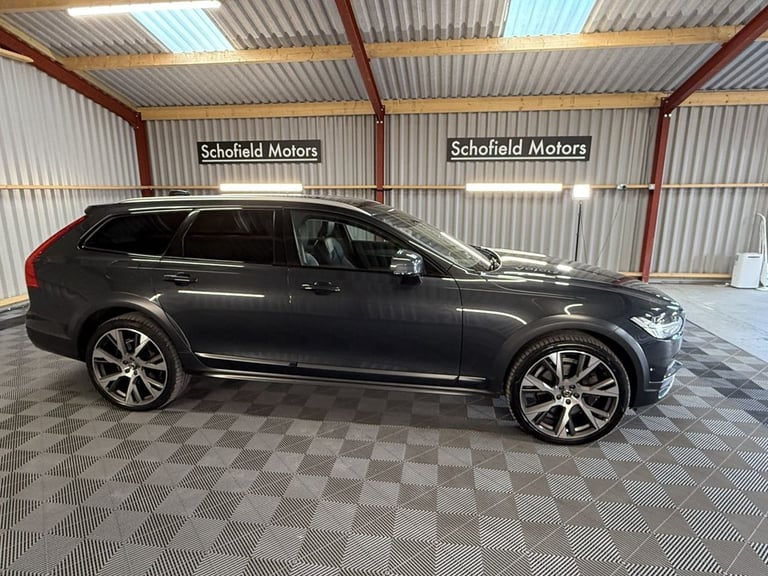 2018 Volvo V90 2.0 D4 Pro Estate 5dr Diesel Auto AWD Euro 6 (s/s) (190 ps) Estate Diesel Automatic