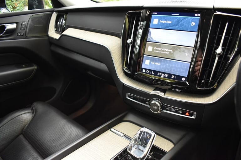 2021 Volvo XC60 B5 INSCRIPTION+Panoramic Sunroof Estate Petrol/Ele Automatic