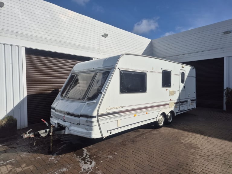 Swift conquer 580 4 berth caravan 