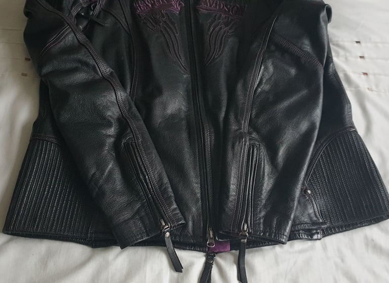 HARLEY DAVIDSON WOMENS LEATHER RIDING JACKET. SIZE XL