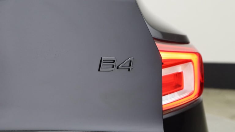 2025 Volvo XC40 2.0 B4P Plus Black Edition 5dr Auto ESTATE PETROL Automatic