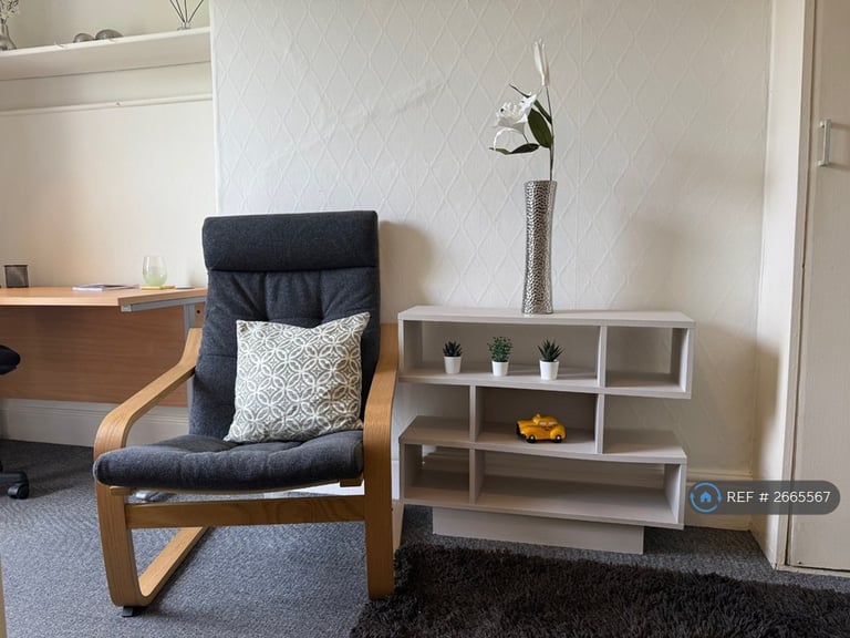 1 bedroom in Waverley Road, Redland, BS6 (#2665567)