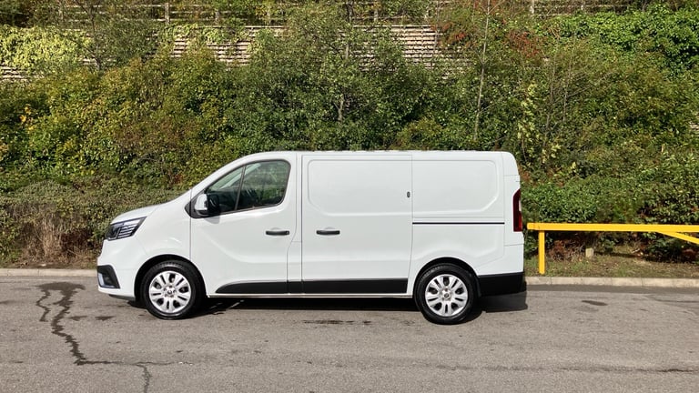 2023 Renault Trafic SL28 Blue dCi 130 Sport Van PANEL VAN DIESEL Manual