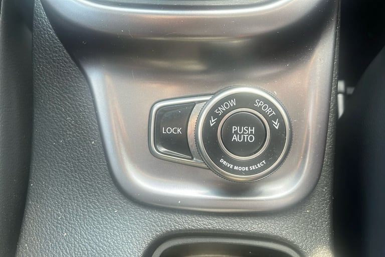  Suzuki Vitara 1.4 Boosterjet Mhev Sz5 Suv 5dr Petrol Hybrid Manual Allgrip