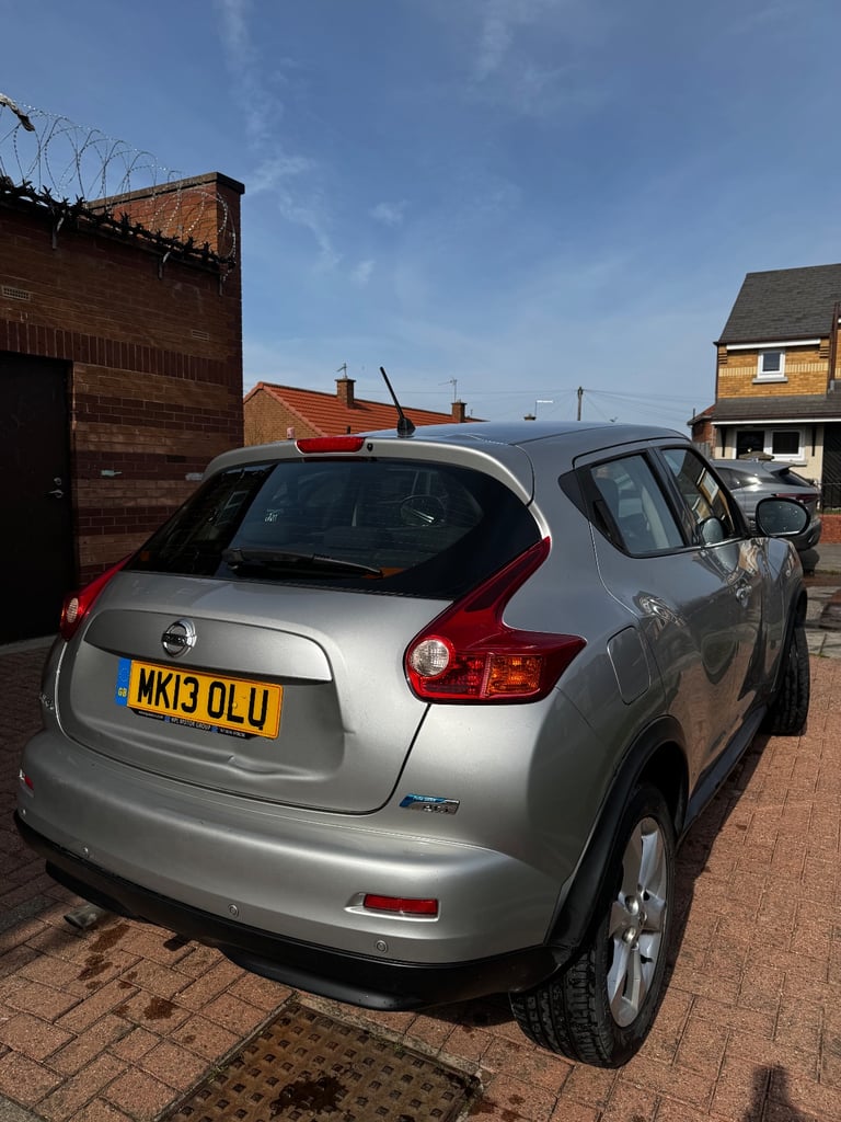 Nissan, JUKE, Hatchback, 2013, Manual, 1461 (cc), 5 doors