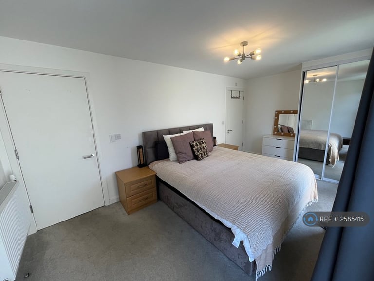 2 bedroom flat in Fowler Avenue, Trumpington, Cambridge, CB2 (2 bed) (#2585415)