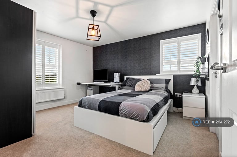 5 bedroom house in Wright Close, Leicester, LE8 (5 bed) (#2641272)