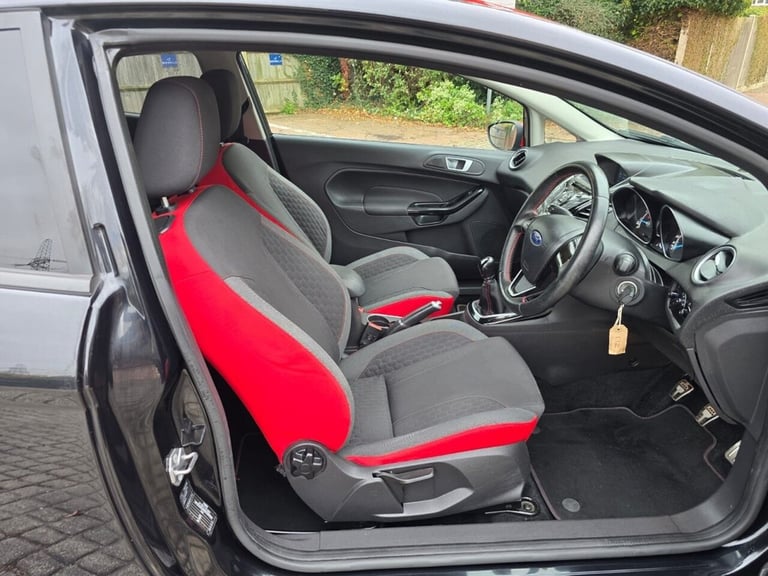 2015 Ford Fiesta 1.0T EcoBoost Zetec S Black Edition Hatchback 3dr Petrol Manual Euro 6 (s/s Hatc...