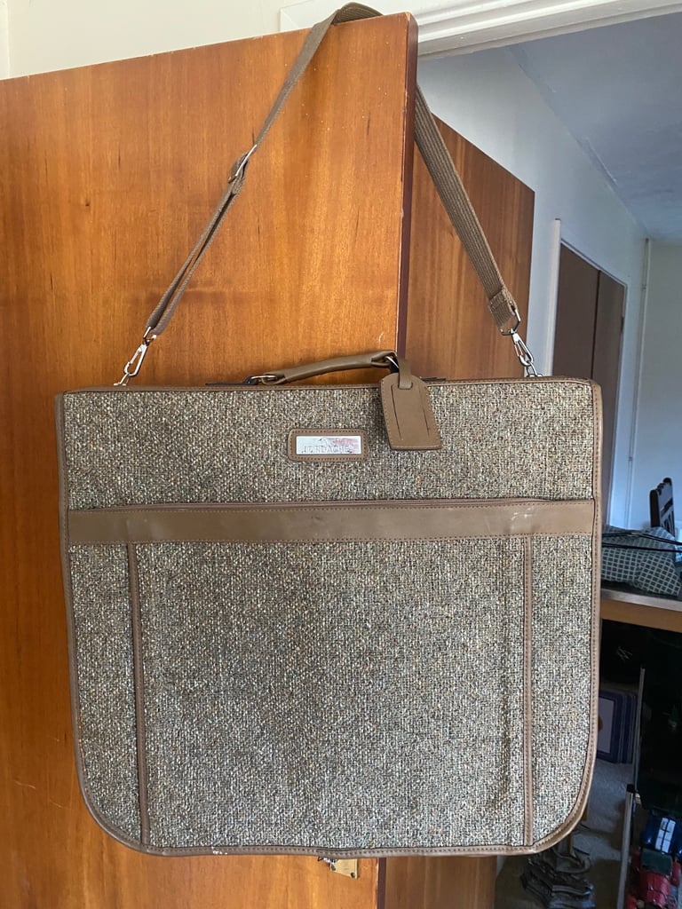 image for 'Jordache' Suit Carrier (PEVA and canvas)