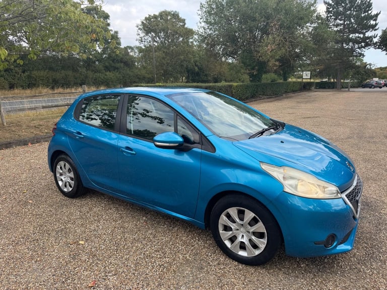 image for 2012 Peugeot 208 1.2 VTi Access+ Euro 5 5dr HATCHBACK Petrol Manual
