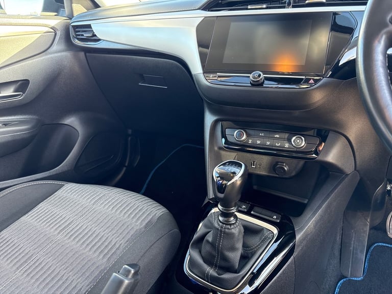 2022 Vauxhall Corsa Corsa 1.2T SE 5dr Hatchback Petrol Manual