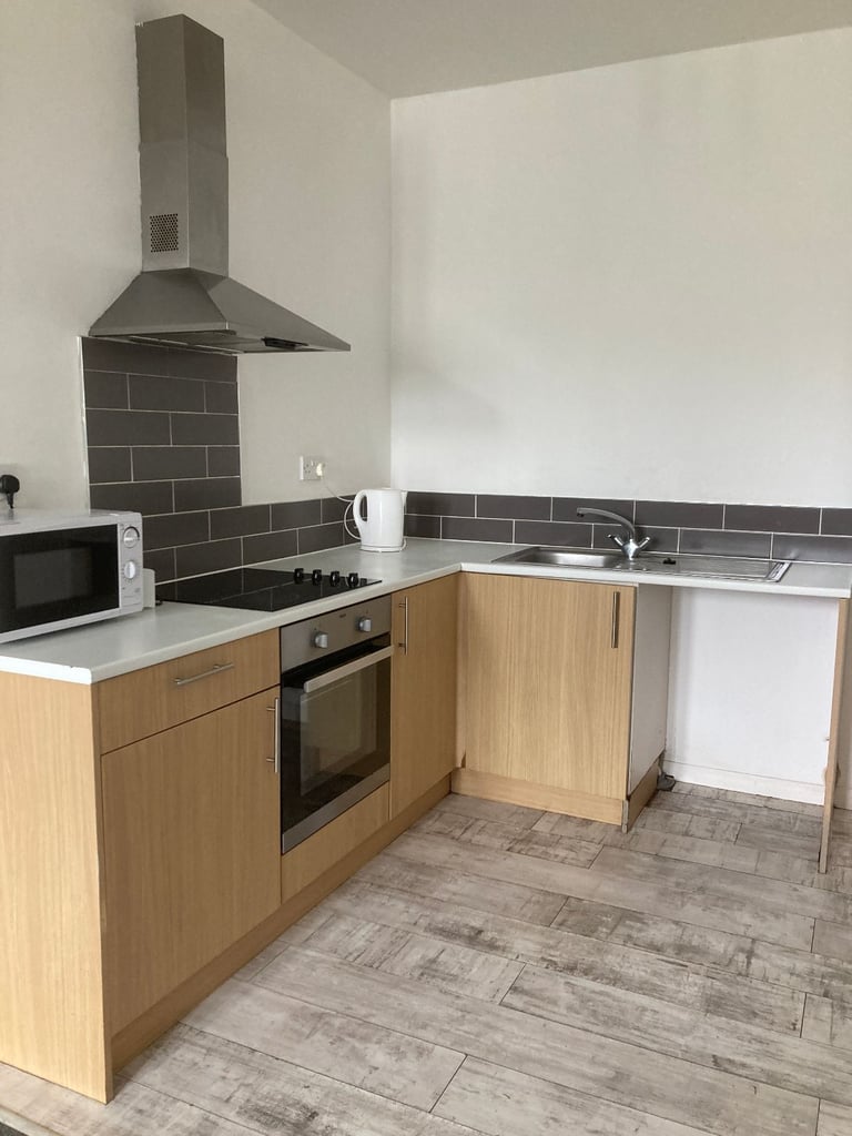 Ground Floor Flat, Clydach SA6 *Water rates included*