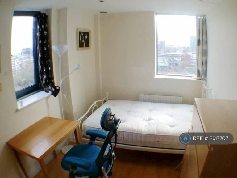 1 bedroom in East India Dock Road, London, E14 (#2617707)