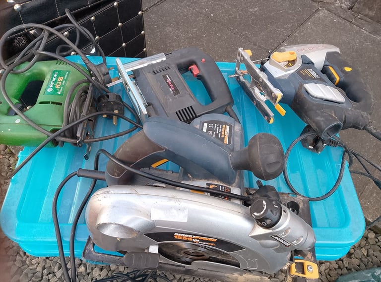 image for 3 jig saws and large saw