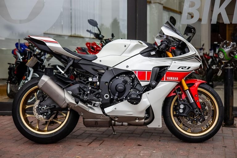 Yamaha R1 50TH ANNIVERSARY ! LOW MILES ! EXTRAS ! STUNNING